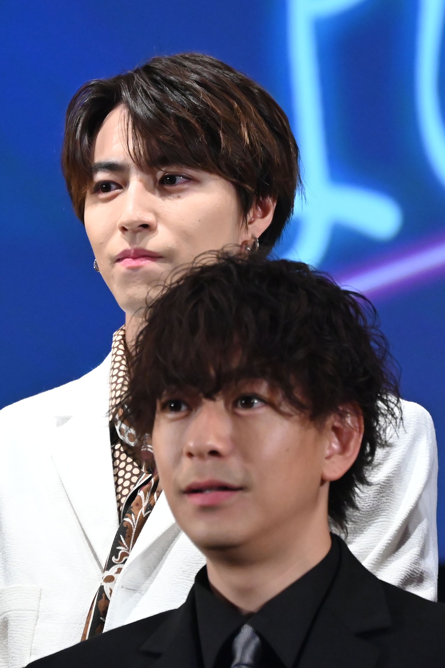 （手前から）三浦翔平、タカシ（超特急）。