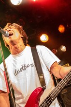 locofrankの木下正行（Vo, B）。（Photo by Kanade Nishikata）