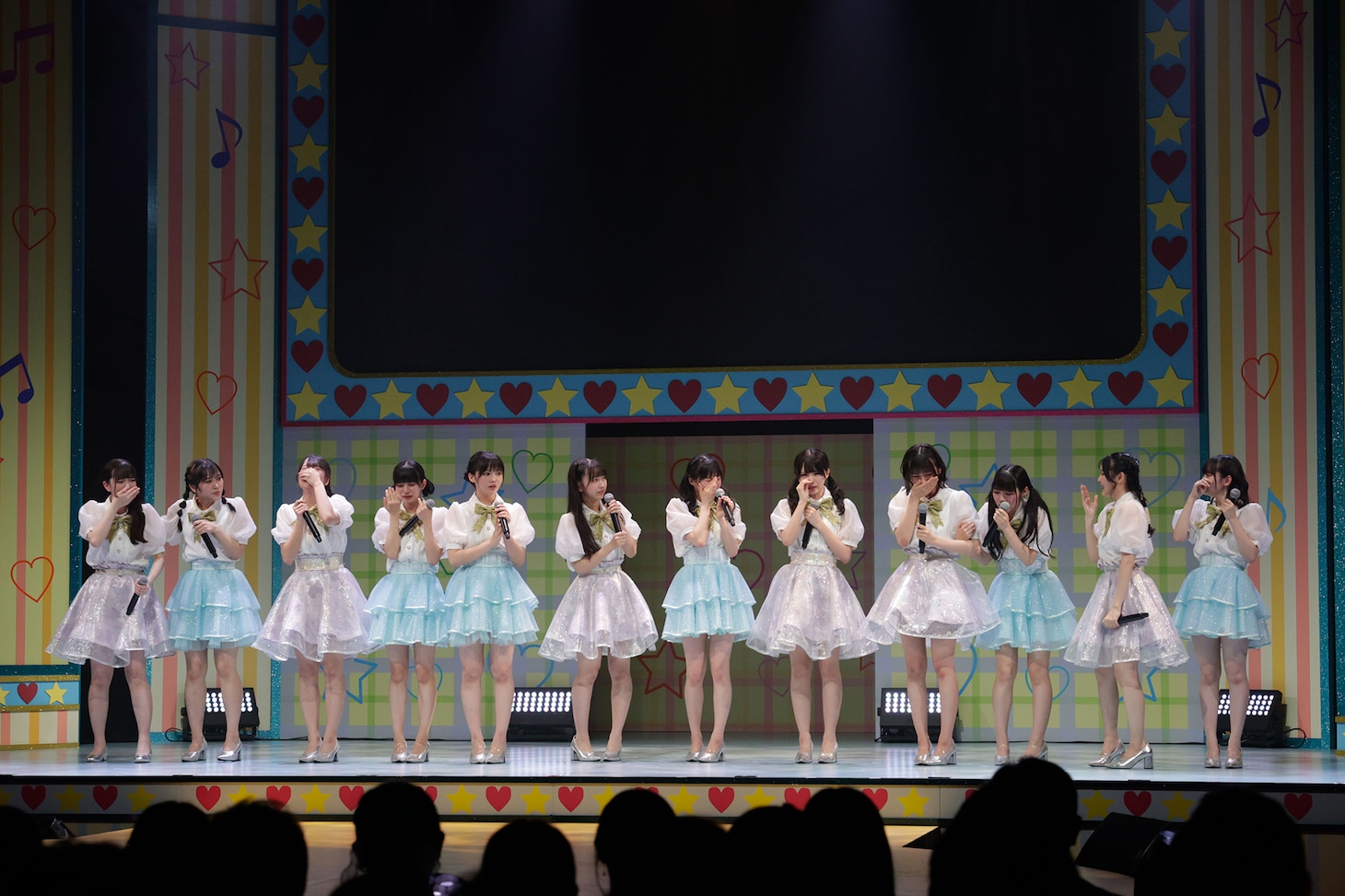 1stコンサート開催決定の知らせに涙する≒JOY。