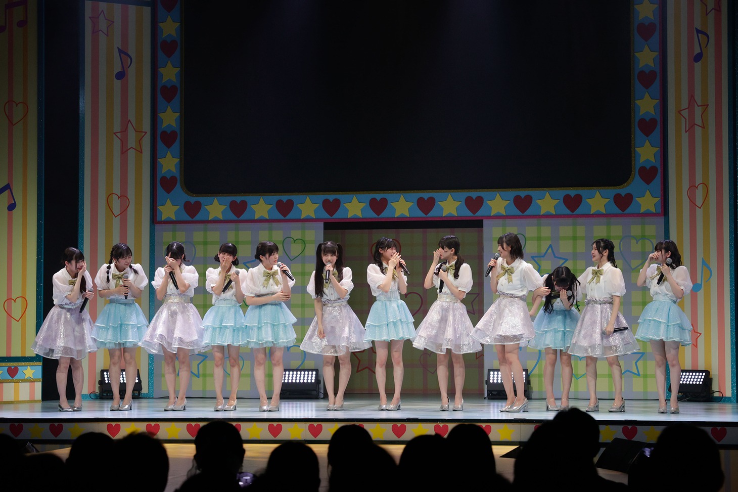 1stコンサート開催決定の知らせに涙する≒JOY。