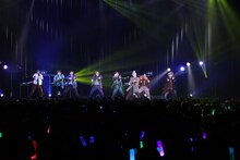 超特急のミニライブの様子。（写真提供：関西テレビ）