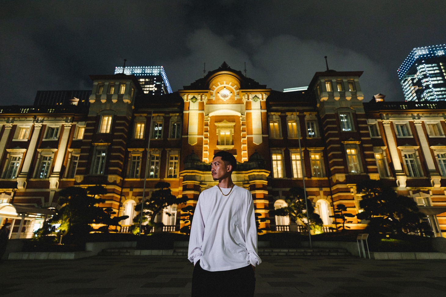 DJ TATSUKI