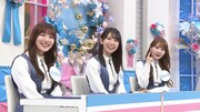 左から日向坂46の河田陽菜、金村美玖、加藤史帆。(c)テレビ朝日