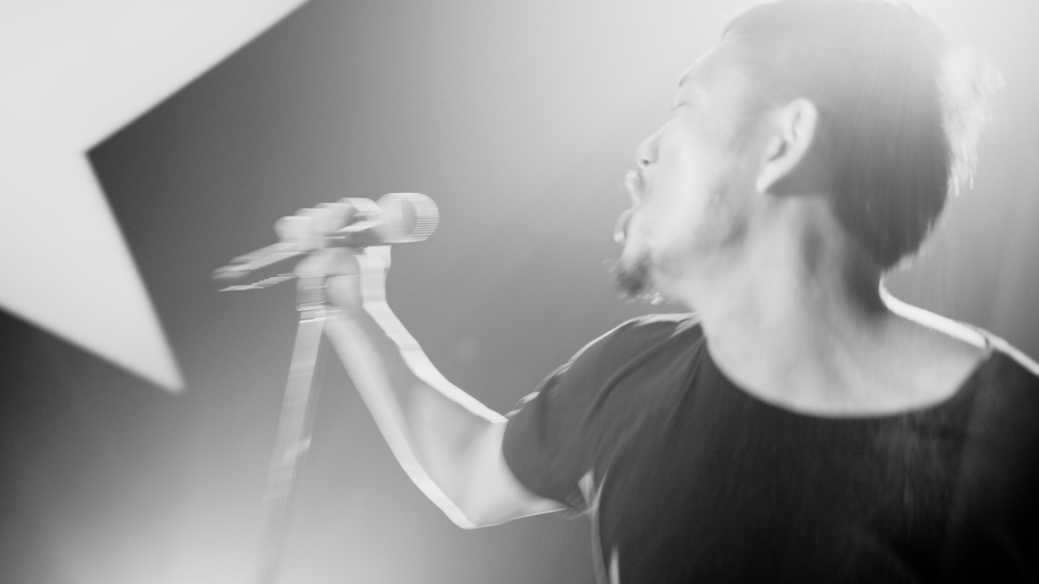 TOSHI-LOW（BRAHMAN、OAU）