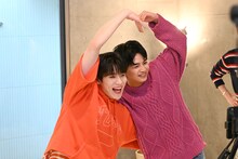 大久保波留（DXTEEN）とNAOYA（ONE N' ONLY）。