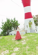 久保史緒里(乃木坂46)1st写真集「交差点」通常版裏表紙(撮影:細居幸次郎)