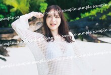 乃木坂46 田村真佑1st写真集「恋に落ちた瞬間」TSUTAYA特典ポストカード（撮影：藤原宏［Pygmy Company］）