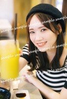 乃木坂46 田村真佑1st写真集「恋に落ちた瞬間」紀伊國屋書店特典ポストカード（撮影：藤原宏［Pygmy Company］）