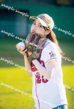 乃木坂46 田村真佑1st写真集「恋に落ちた瞬間」丸善ジュンク堂特典ポストカード（撮影：藤原宏［Pygmy Company］）