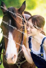 乃木坂46 田村真佑1st写真集「恋に落ちた瞬間」未来屋書店特典ポストカード（撮影：藤原宏［Pygmy Company］）