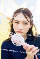 乃木坂46 田村真佑1st写真集「恋に落ちた瞬間」書泉特典ポストカード（撮影：藤原宏［Pygmy Company］）