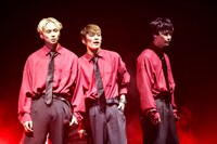 左からREI、TETTA、NAOYA。（撮影：笹森健一）