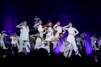 高城れに「30祭」の様子。（撮影：上飯坂一）