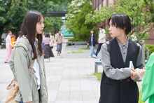 左から井桁弘恵、大西流星（なにわ男子）。(c)NTV・J Storm