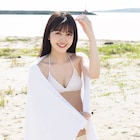 重版御礼!乃木坂46久保史緒里の白水着アザーカットを公開