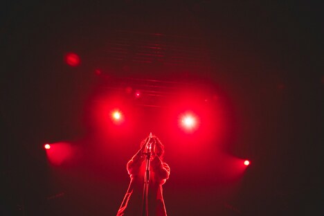 tonun「1st Full AL Release Party『One-man Live』」の様子。（撮影：鳥居洋介）