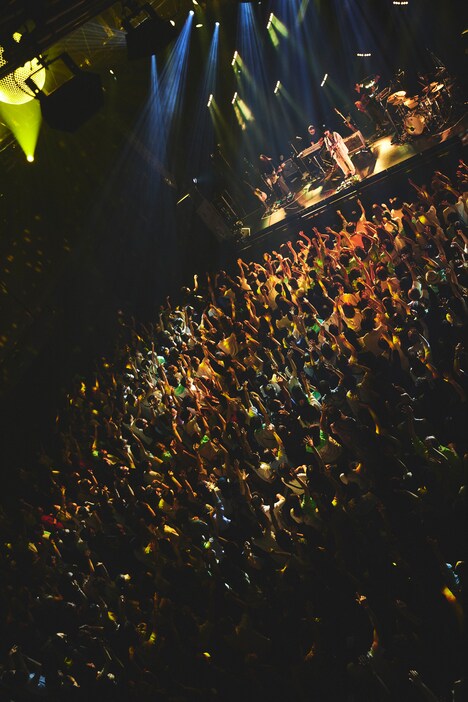 tonun「1st Full AL Release Party『One-man Live』」の様子。（撮影：鳥居洋介）