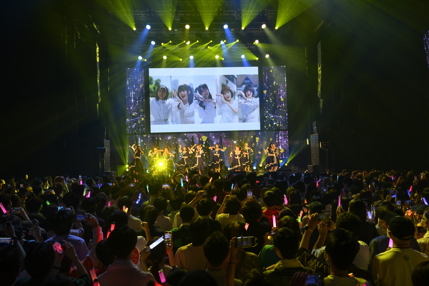 「高嶺のなでしこ 全国お招きツアー2023～First trip～」ファイナル公演の様子。（撮影：林晋介）