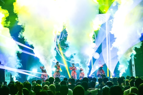 「Devil ANTHEM. SPRING TOUR 2023 FINAL東京公演『晩春到夏～春終わり夏来たる日～』」の様子。（撮影：笹森健一）