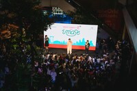 「Viral Artist on TV」より。