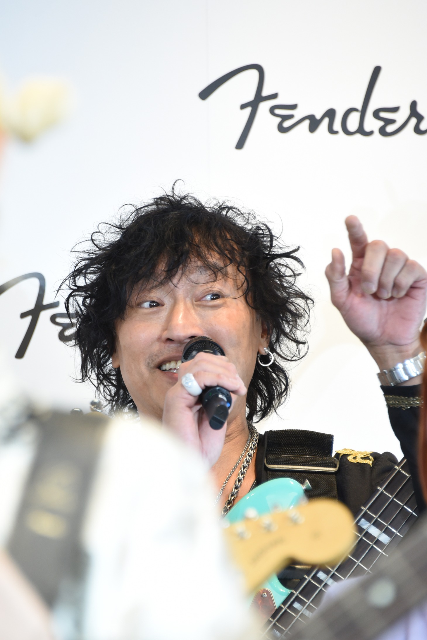 日野JINO賢二