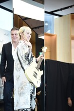 SCANDALのMAMI（G, Vo）。