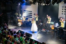 「中島愛 15th Anniversary Live ～equal～」の様子。