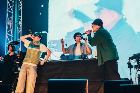 左からBIM、STUTS、RYO-Z(RIP SLYME)。(撮影:cherry chill will.)