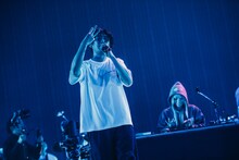 セッションでマイクを握るSTUTS。（撮影：cherry chill will.）