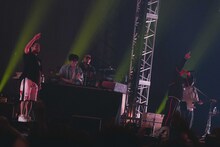 G YAMAZAWAと仙人掌を迎えたパフォーマンスの様子。（撮影：Tatsuya Hirota）