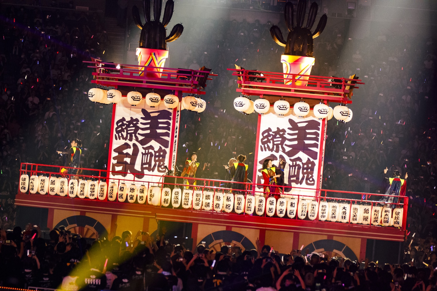 BiSH（Photo by sotobayashi kenta）