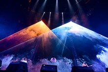 「STUTS “90 Degrees” LIVE at 日本武道館」の様子。（撮影：Teppei Kishida）