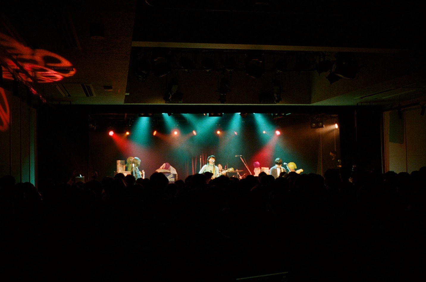 Homecomings「Your Friendly Neighborhood Homecomings」追加公演の様子。（Photo by kokoro）