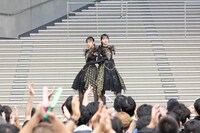 ClariS「淋しい熱帯魚」リリース記念イベントの様子。（撮影：平野タカシ）