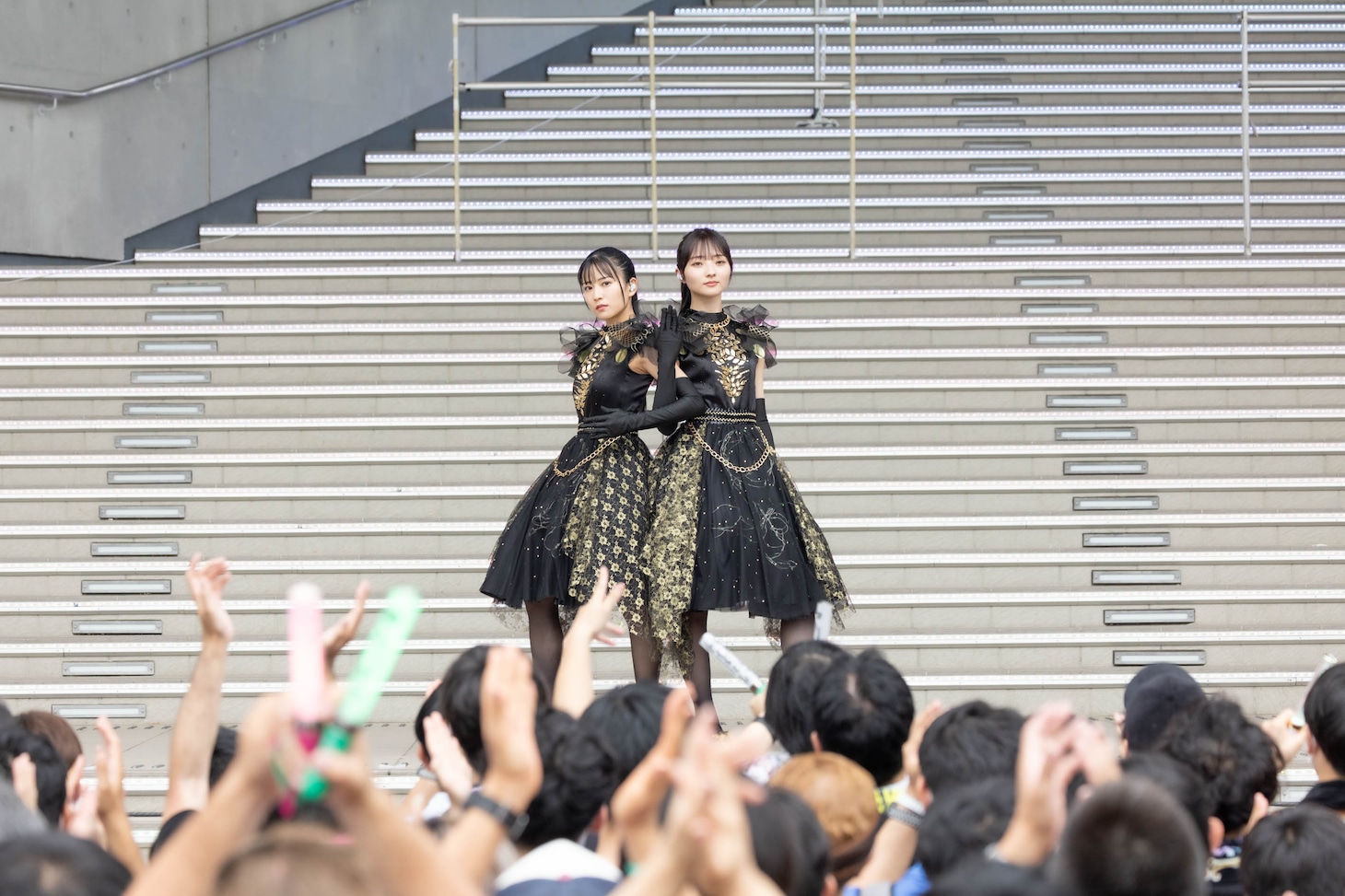 ClariS「淋しい熱帯魚」リリース記念イベントの様子。（撮影：平野タカシ）
