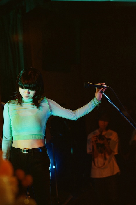 畳野彩加（Vo, G）（Photo by kokoro）