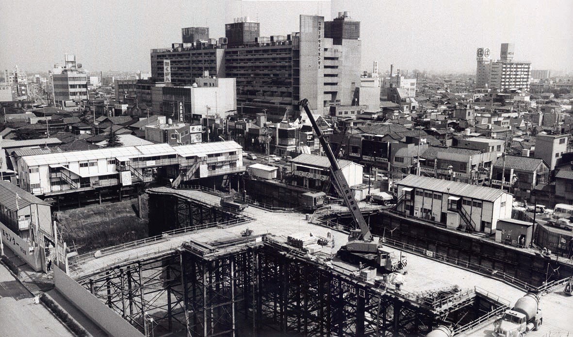 建設中の中野サンプラザ。(c)株式会社中野サンプラザ