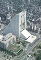 1973年オープン時の中野サンプラザ。(c)株式会社中野サンプラザ