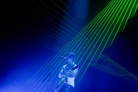 赤西仁「JIN AKANISHI 10th Anniversary Live 2023」の様子。(撮影:上飯坂一)