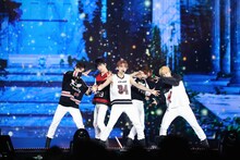 TOMORROW X TOGETHER (P)&(C) BIGHIT MUSIC