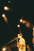 「グソクムズ ワンマンライブ “渚へ”」の様子。（撮影：小財美香子）