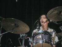 中島雄士（Dr）（撮影：小財美香子）