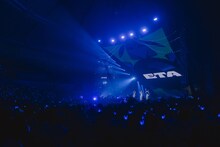 「NewJeans 1st Fan Meeting 'Bunnies Camp'」の様子。(c) 2023 ADOR. All Rights Reserved.