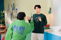 BTSが出演する「キシリトール」新テレビCMの撮影の様子。