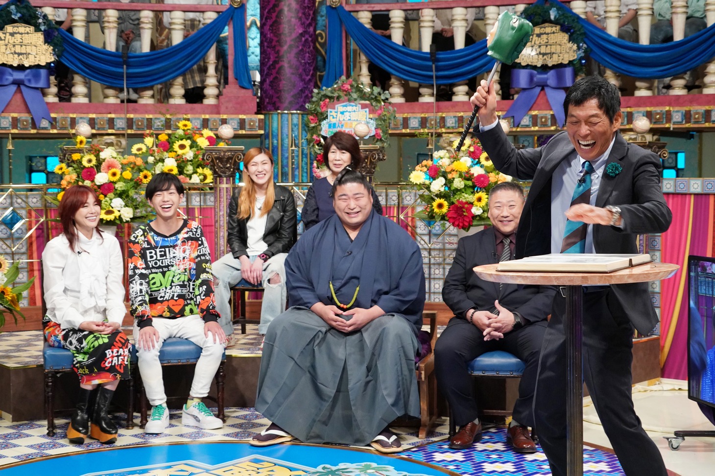 「踊る！さんま御殿!! 2時間SP」の「親子SP」より。(c)日本テレビ