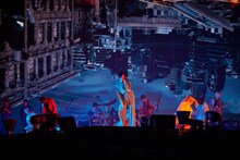 「米津玄師 2023 TOUR / 空想」横浜公演の様子。