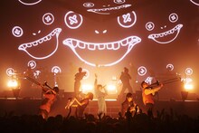 「米津玄師 2023 TOUR / 空想」横浜公演の様子。