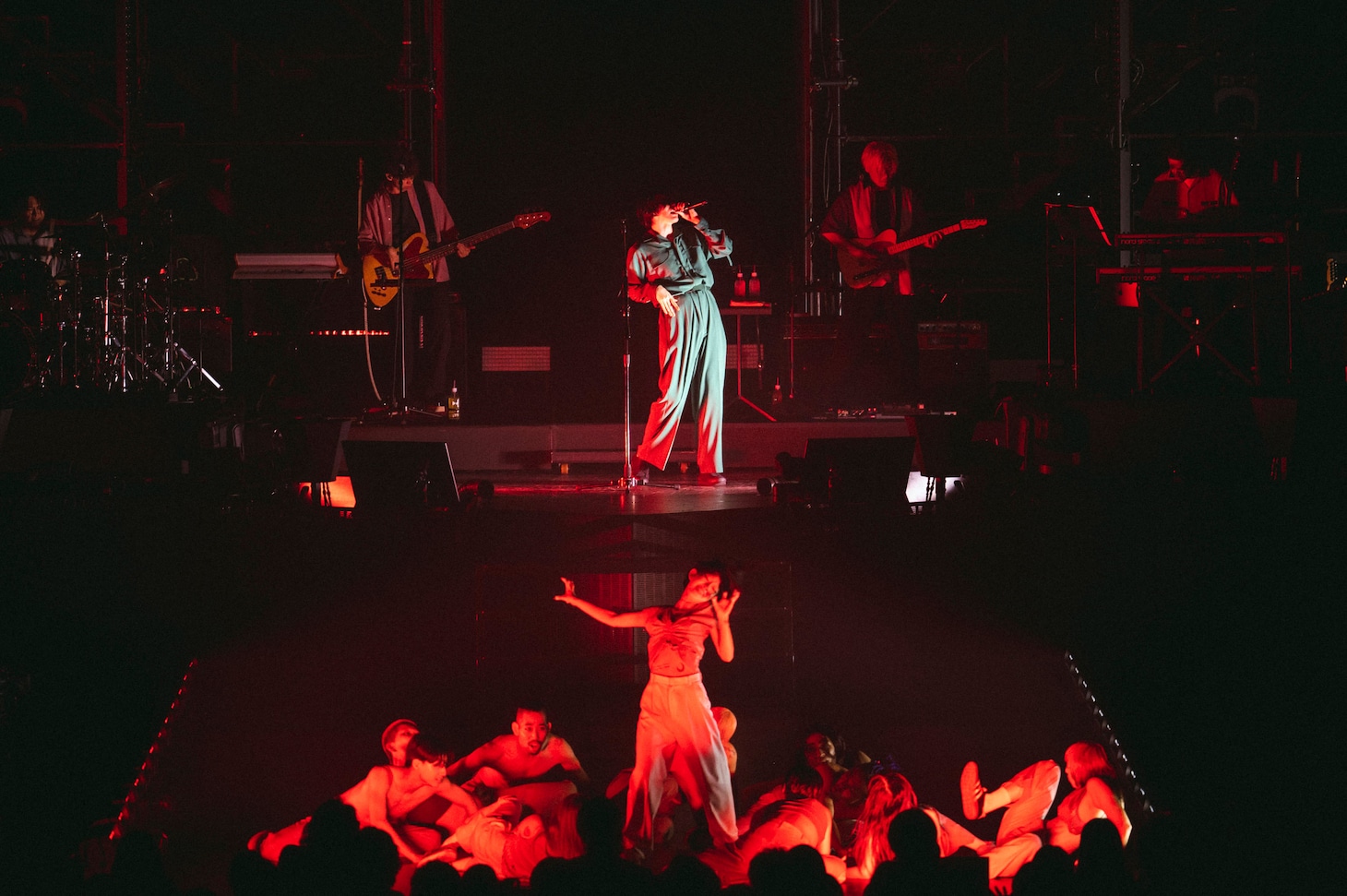 「米津玄師 2023 TOUR / 空想」横浜公演の様子。