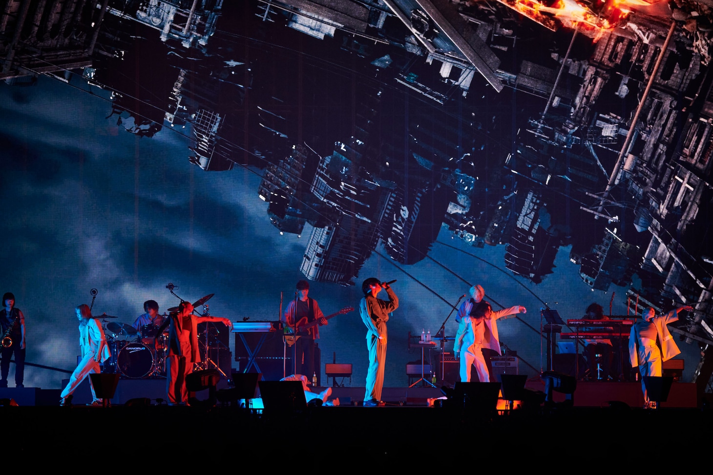 「米津玄師 2023 TOUR / 空想」横浜公演の様子。