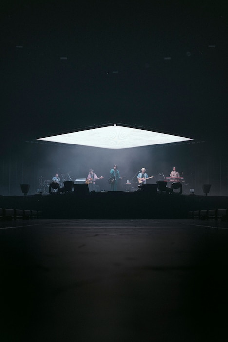 「米津玄師 2023 TOUR / 空想」横浜公演の様子。